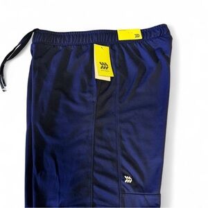 NWT All IN MOTION Navy Athletic Shorts Men Sz S NWT